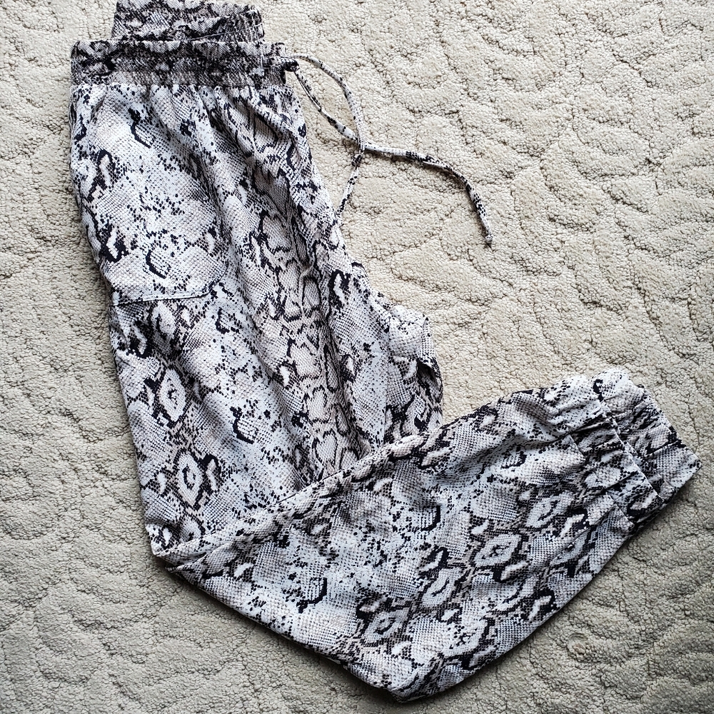 Jogger Pants (Large)